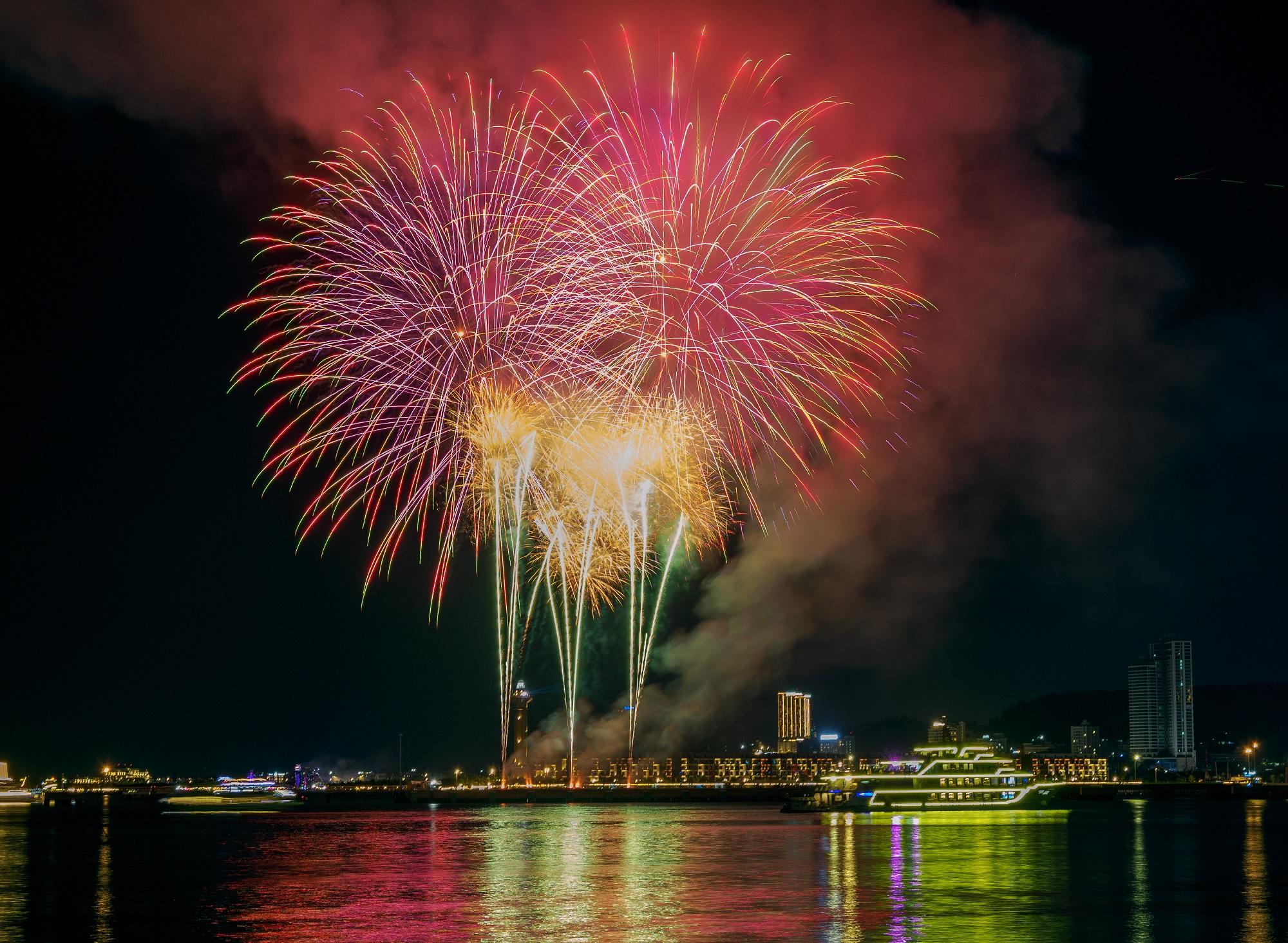 Sự kiện “Tỏa sáng Vịnh kỳ quan” dự kiến kéo dài đến hết 2/9/2025